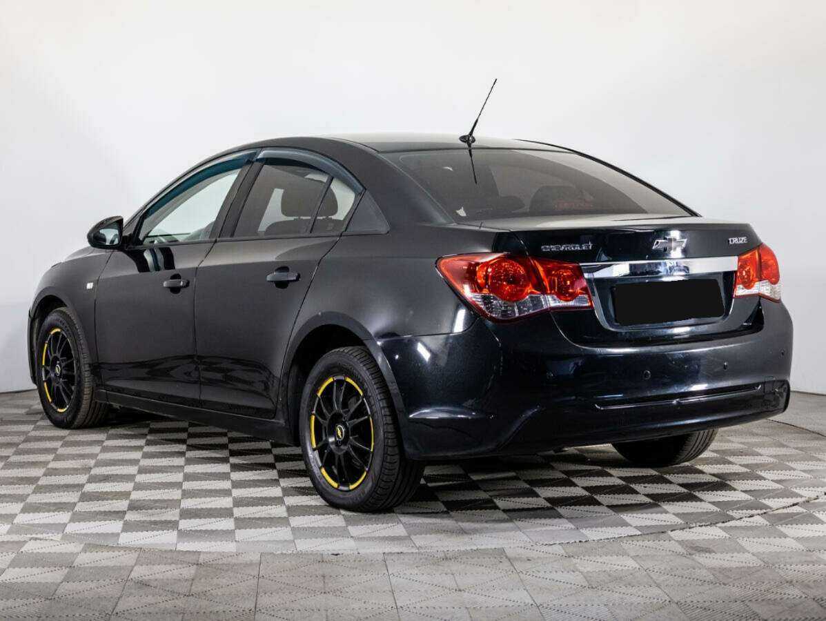 Купить Chevrolet Cruze с пробегом. Фото: #6