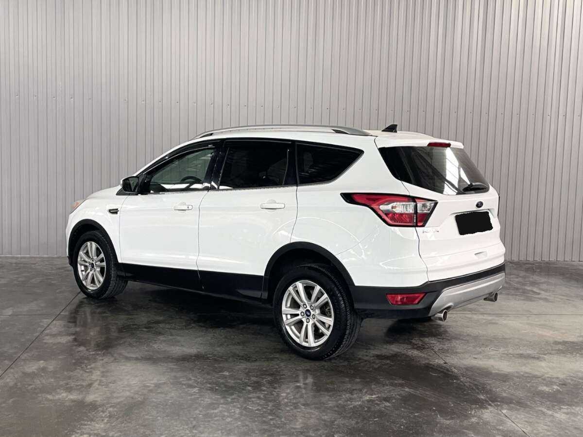 Купить Ford Kuga с пробегом. Фото: #6