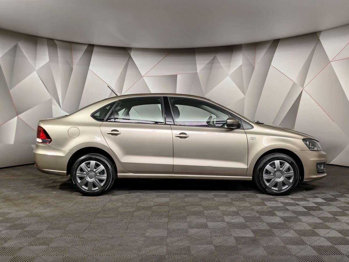Купить Volkswagen Polo с пробегом. Фото: #5