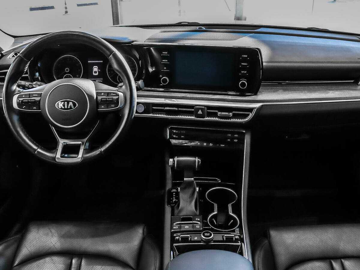 Купить Kia K5 с пробегом. Фото: #13