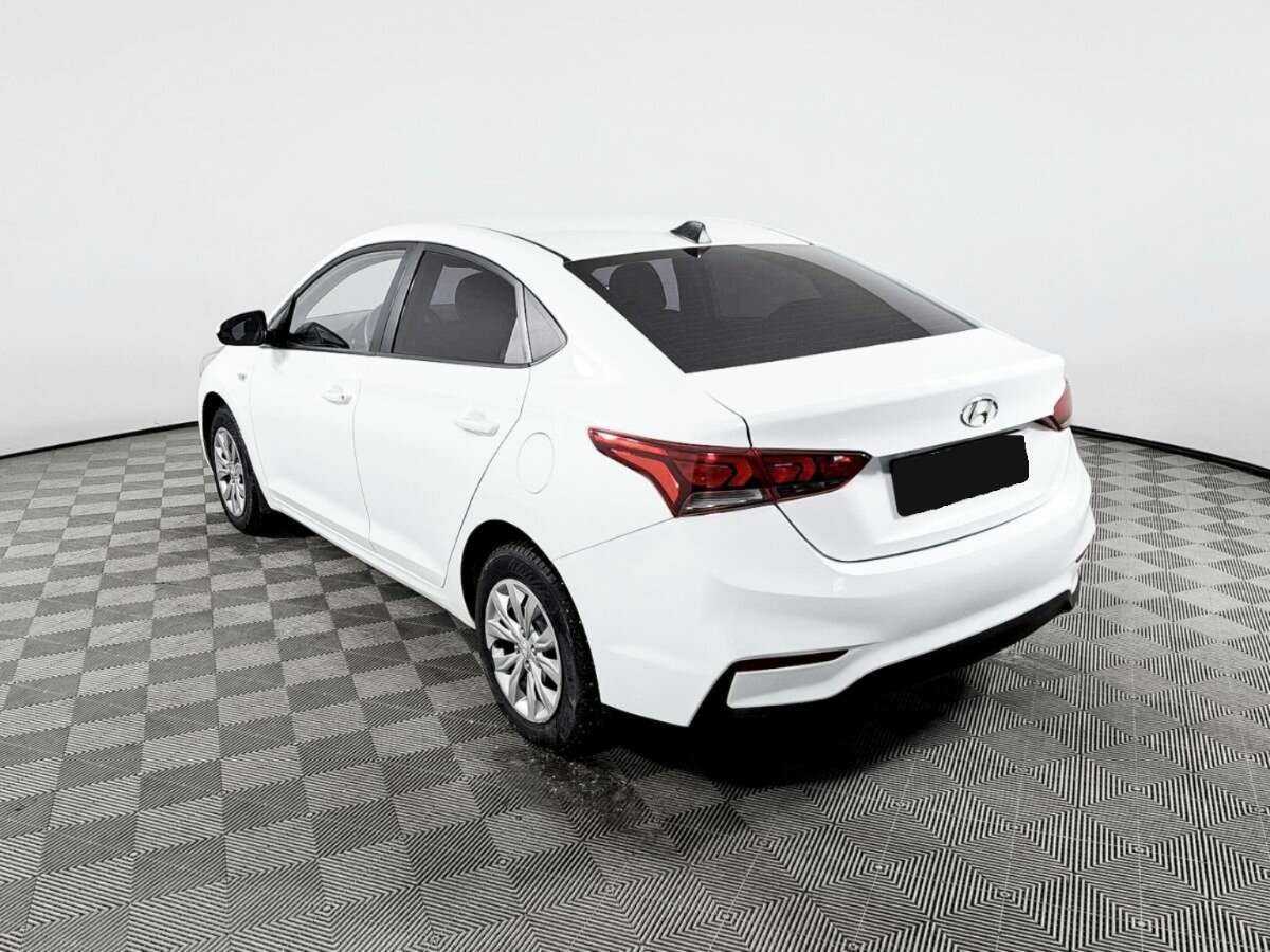 Купить Hyundai Solaris с пробегом. Фото: #6