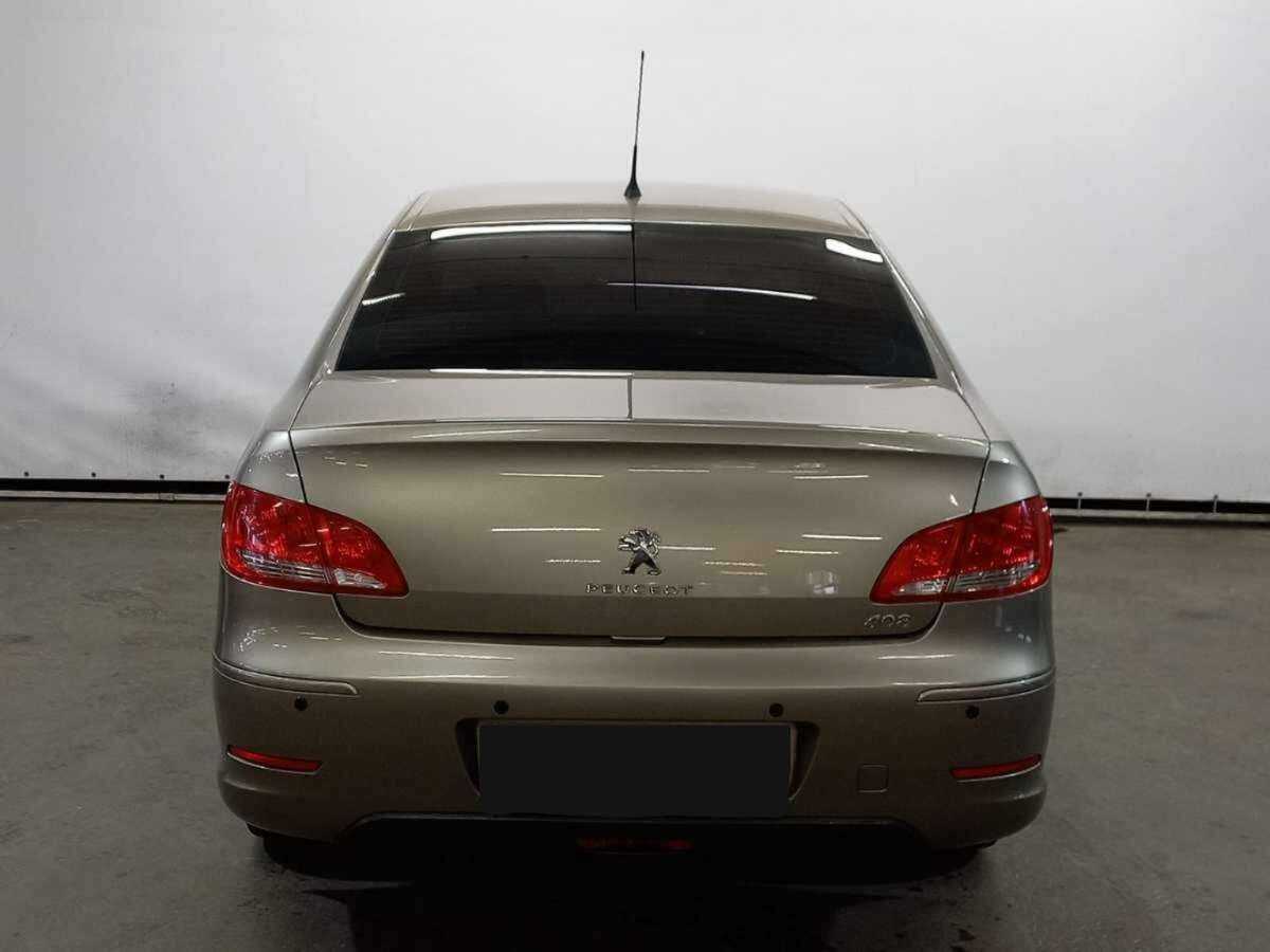 Купить Peugeot 408 с пробегом. Фото: #5