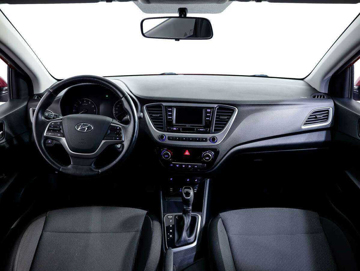 Купить Hyundai Solaris с пробегом. Фото: #8