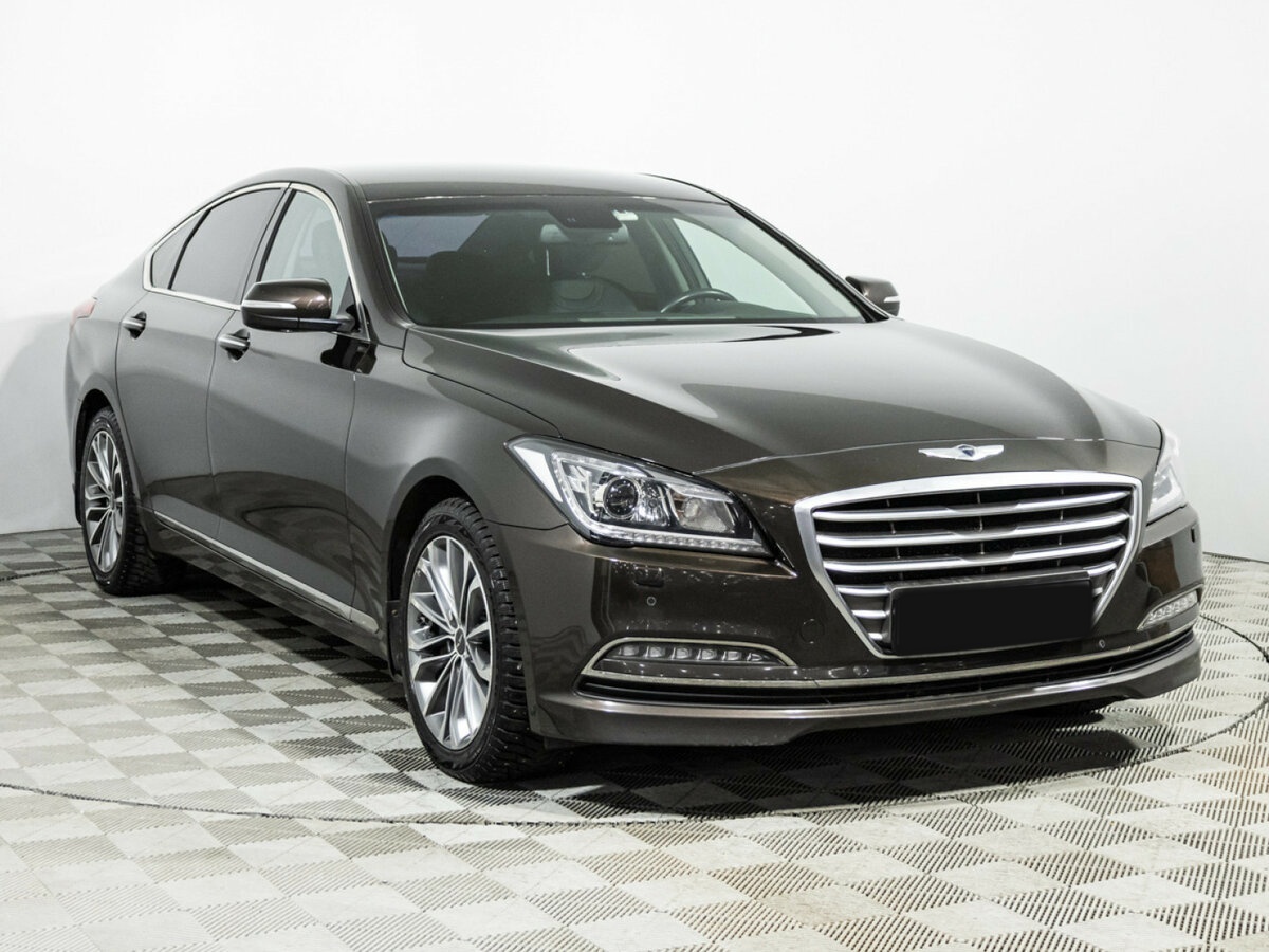 Купить Hyundai Genesis с пробегом. Фото: #2