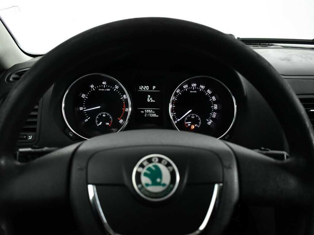 Купить Skoda Yeti с пробегом. Фото: #10