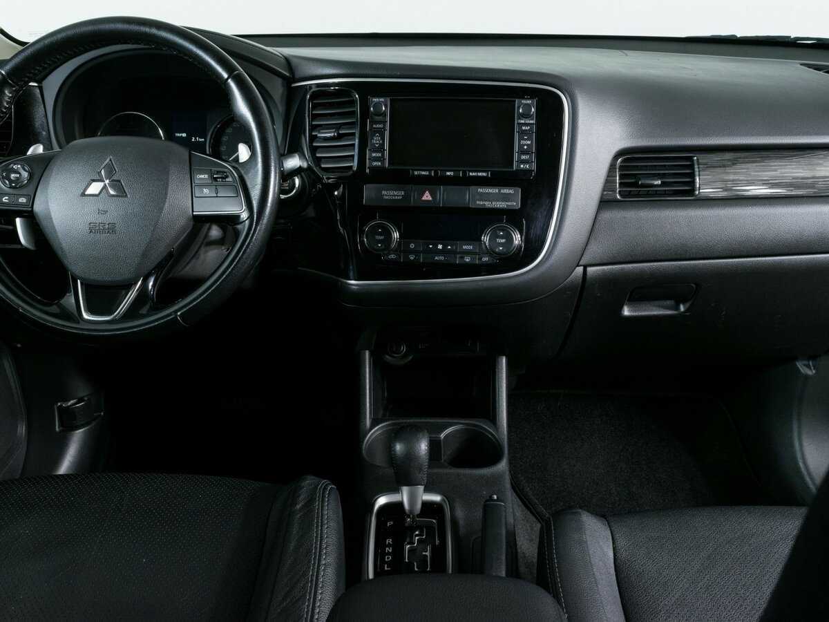Купить Mitsubishi Outlander с пробегом. Фото: #8