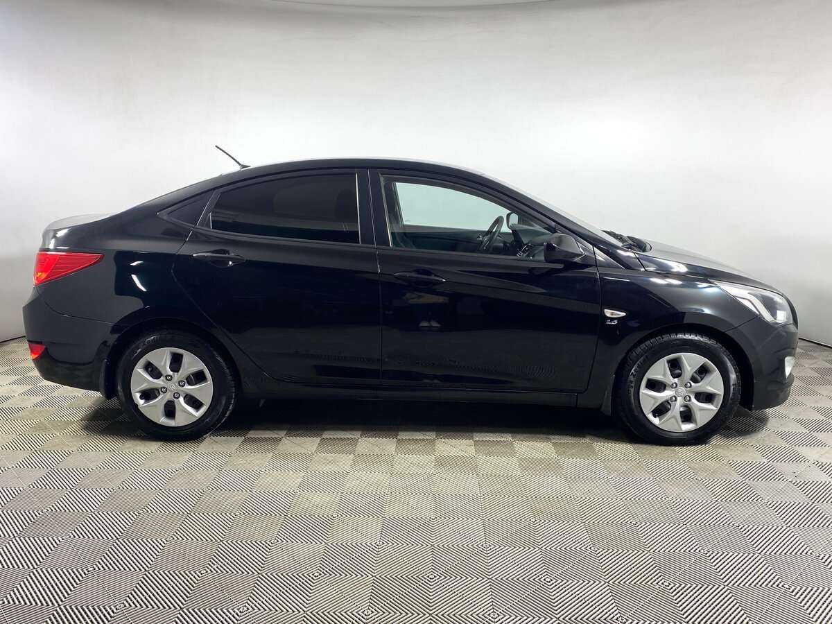 Купить Hyundai Solaris с пробегом. Фото: #3