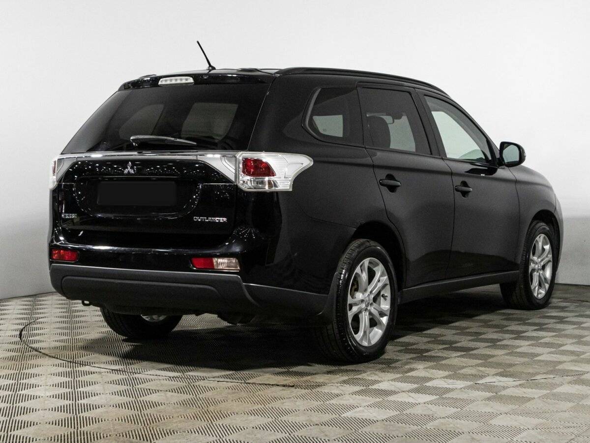 Купить Mitsubishi Outlander с пробегом. Фото: #4