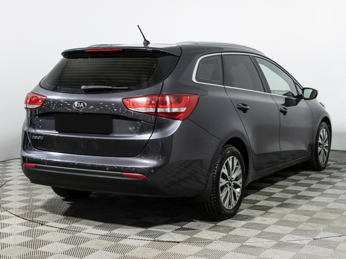 Купить Kia Ceed с пробегом. Фото: #4