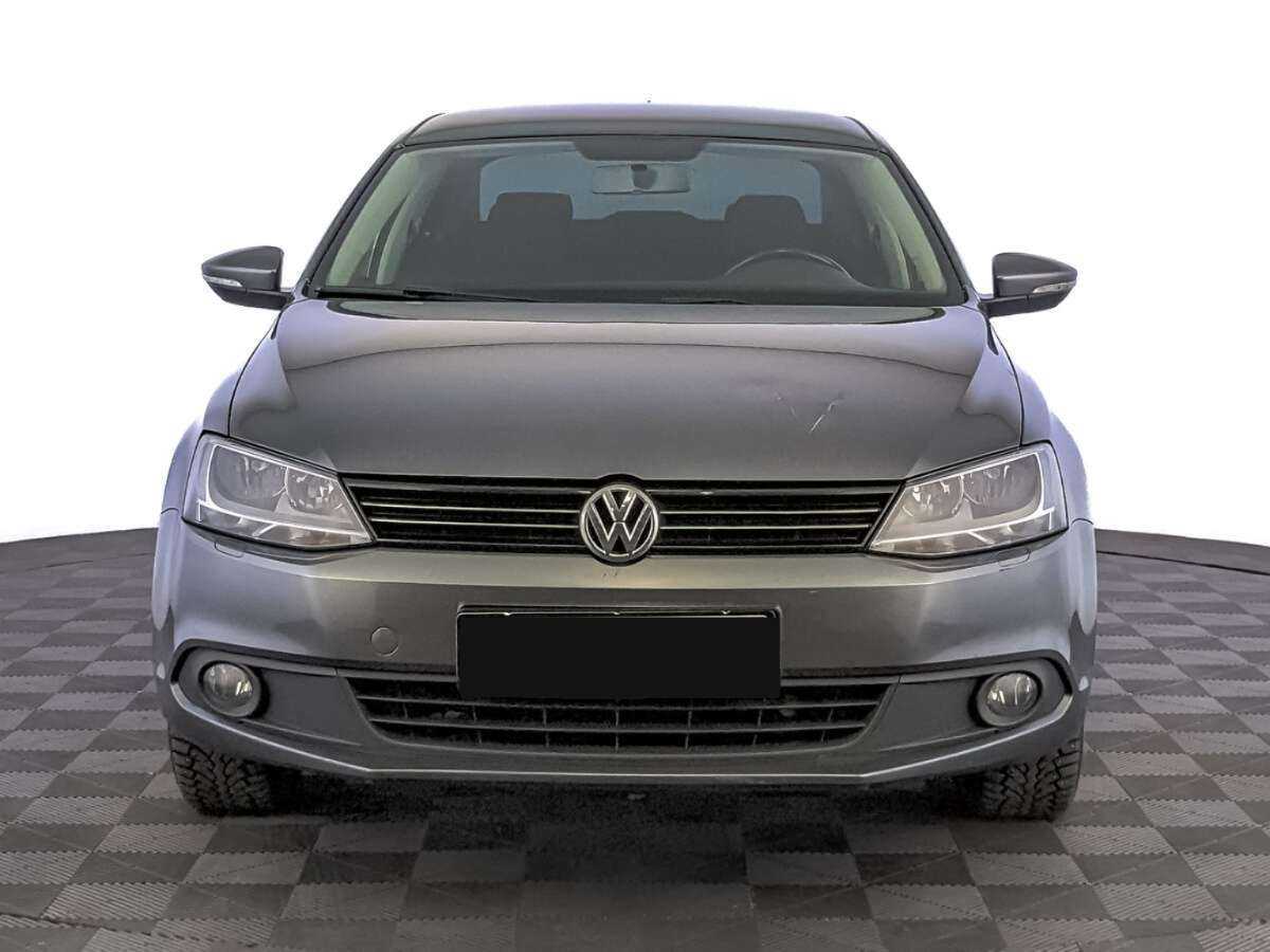 Купить Volkswagen Jetta с пробегом. Фото: #1