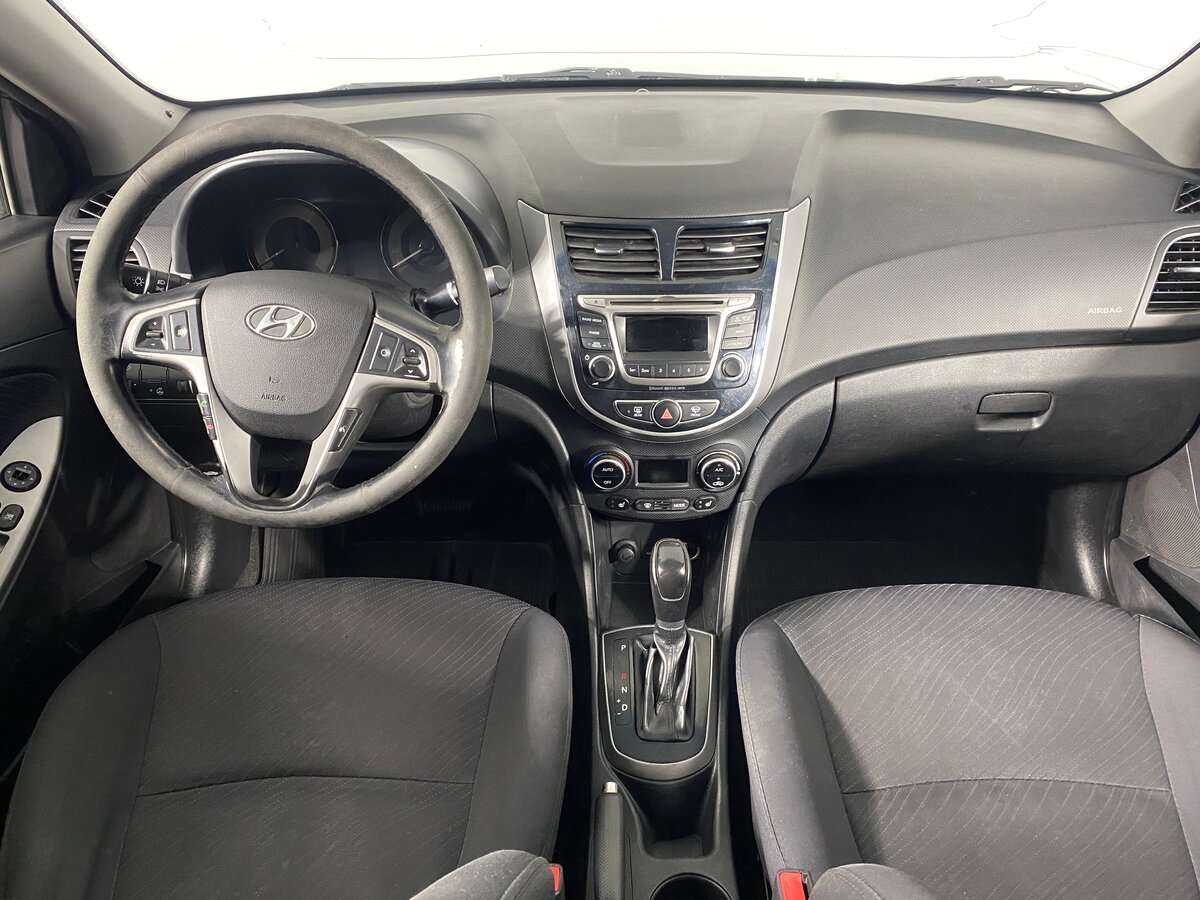 Купить Hyundai Solaris с пробегом. Фото: #10
