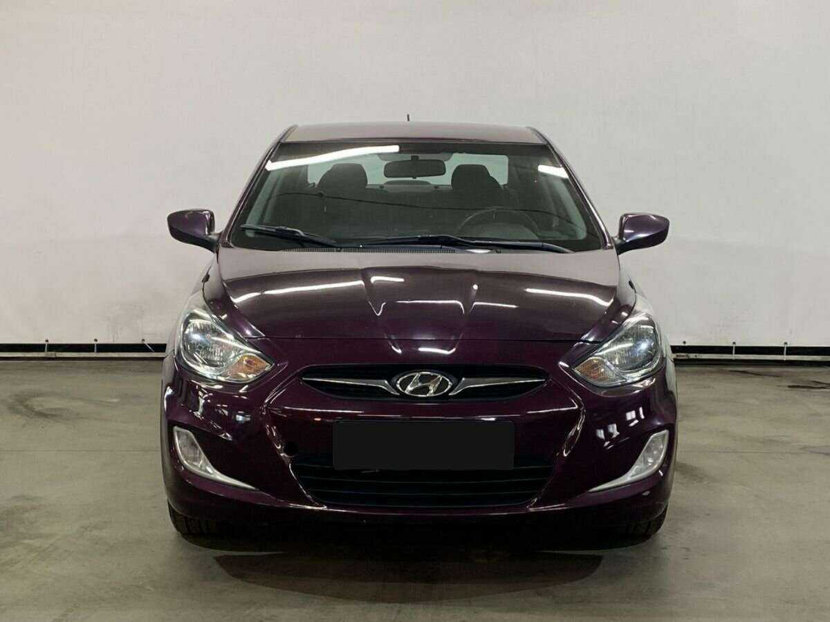 Купить Hyundai Solaris с пробегом. Фото: #1