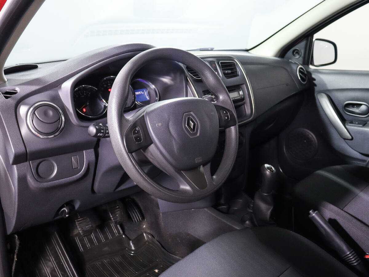 Купить Renault Sandero с пробегом. Фото: #13