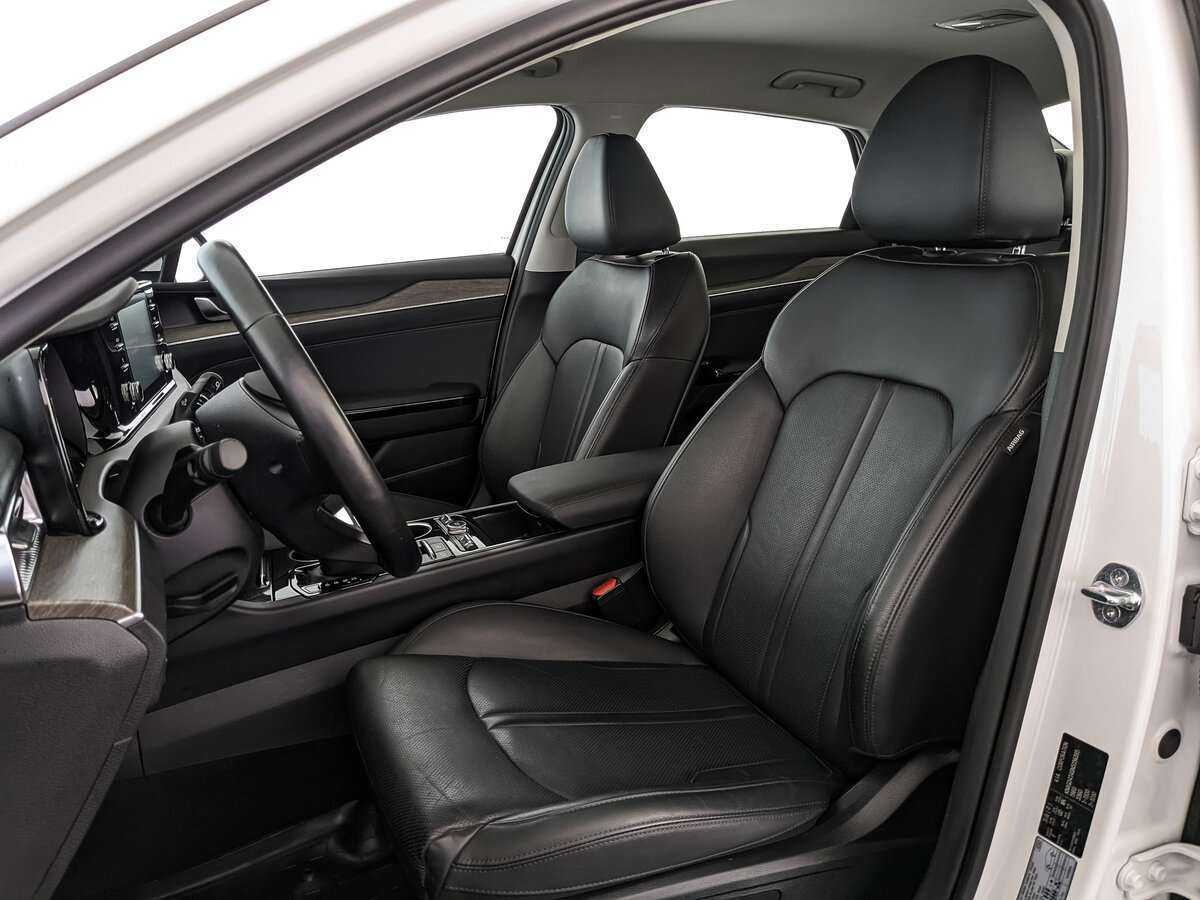 Купить Kia K5 с пробегом. Фото: #17