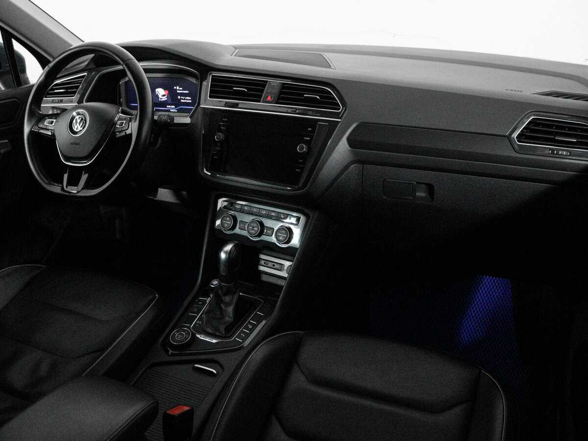 Купить Volkswagen Tiguan с пробегом. Фото: #17