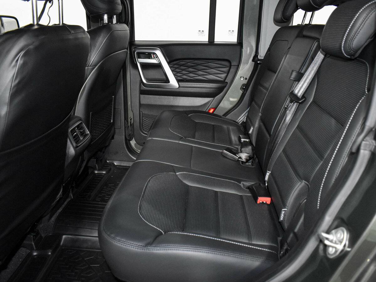 Купить BAIC BJ40 с пробегом. Фото: #12