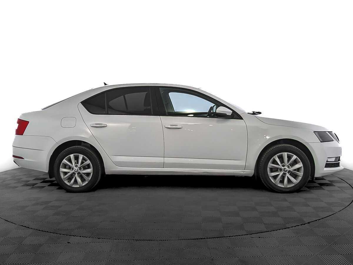 Купить Skoda Octavia с пробегом. Фото: #3