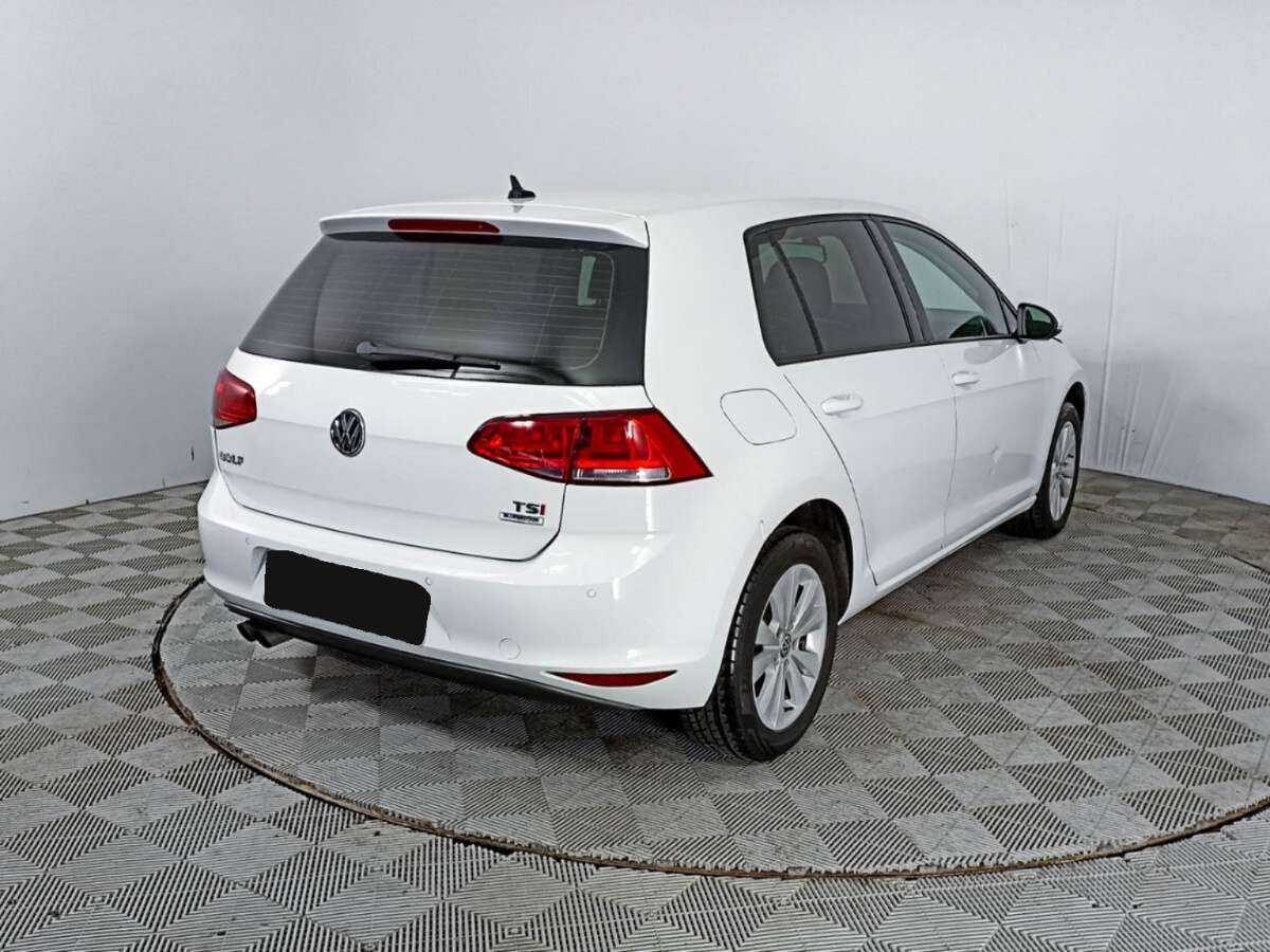 Купить Volkswagen Golf с пробегом. Фото: #4