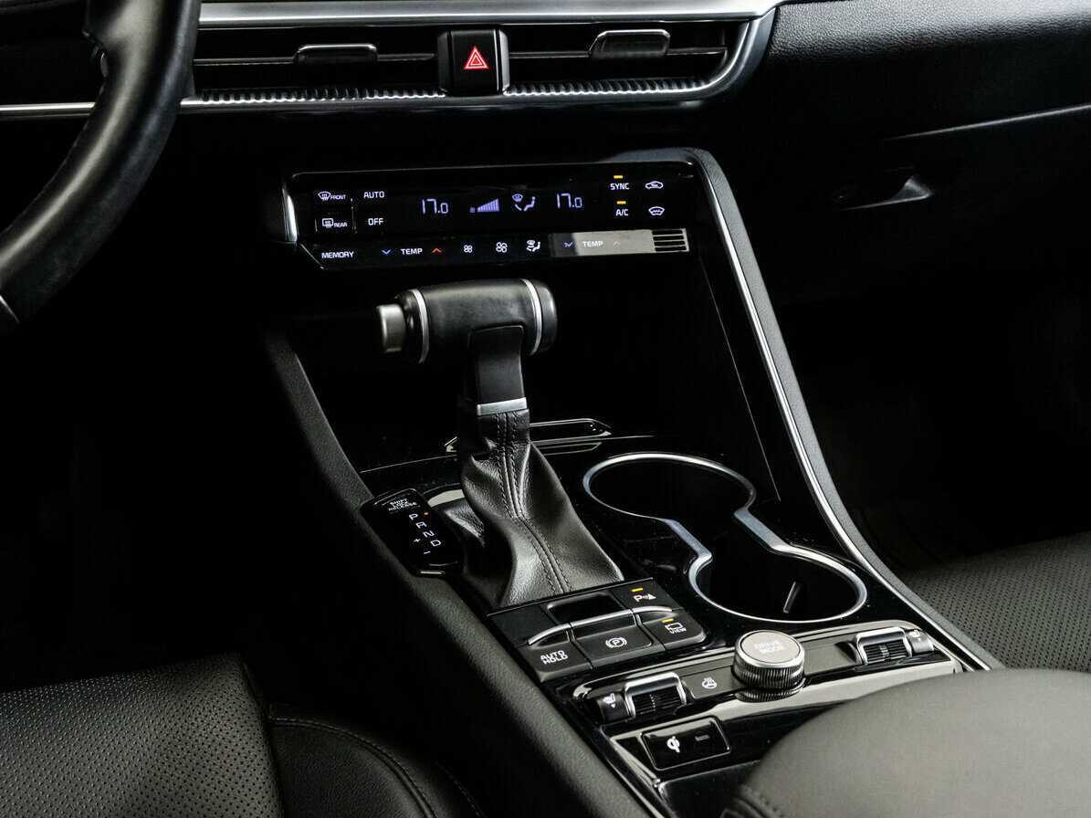 Купить Kia K5 с пробегом. Фото: #11