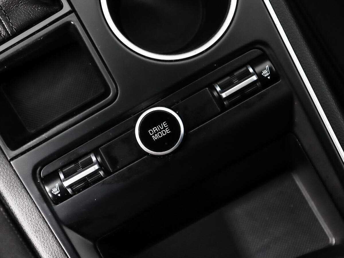 Купить Kia K5 с пробегом. Фото: #9