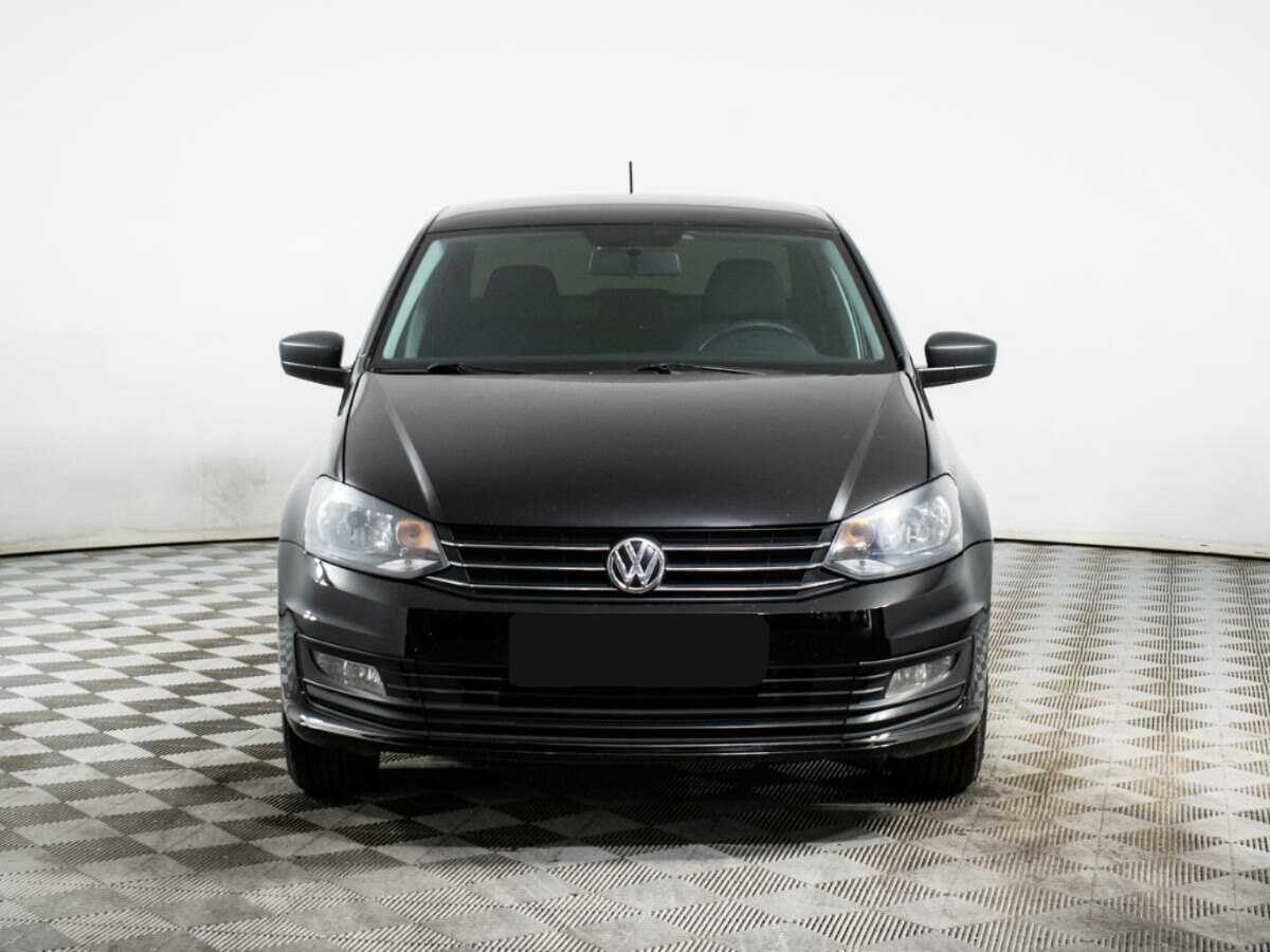 Купить Volkswagen Polo с пробегом. Фото: #1
