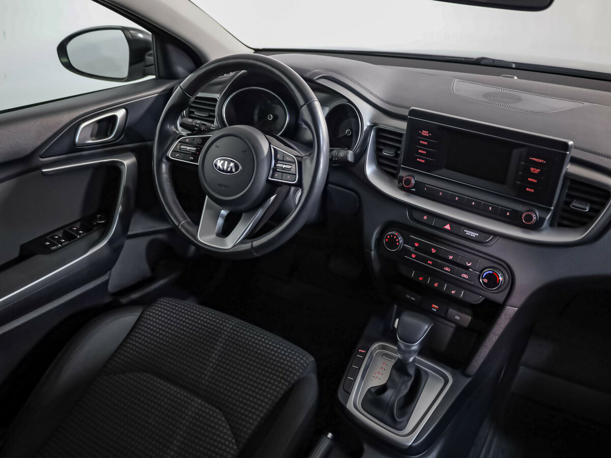 Купить Kia Ceed с пробегом. Фото: #6