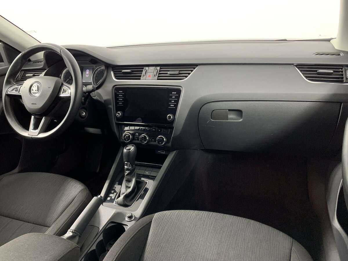 Купить Skoda Octavia с пробегом. Фото: #6