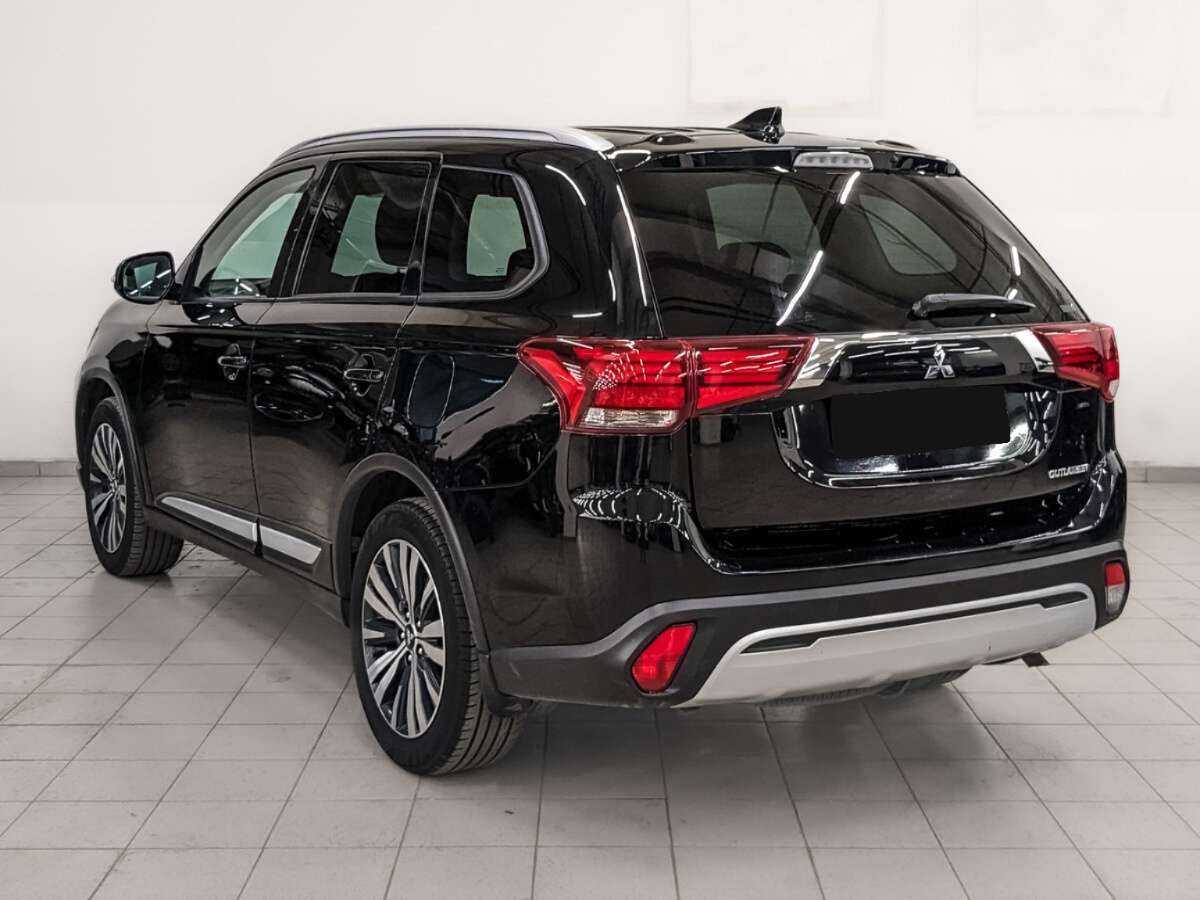 Купить Mitsubishi Outlander с пробегом. Фото: #6