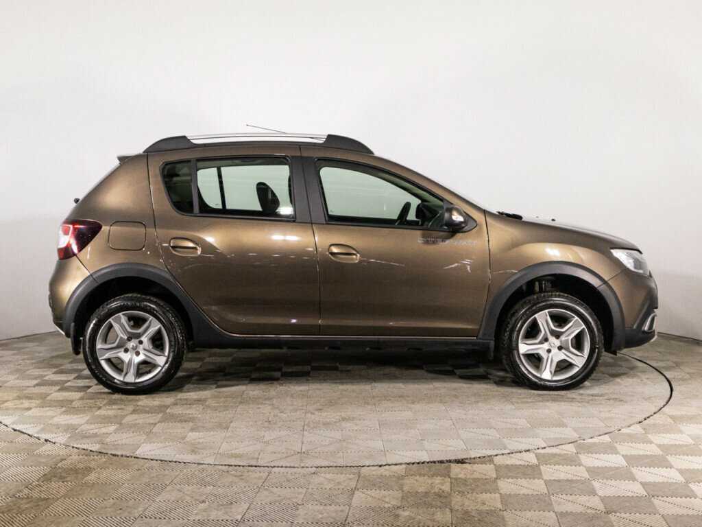 Купить Renault Sandero с пробегом. Фото: #3