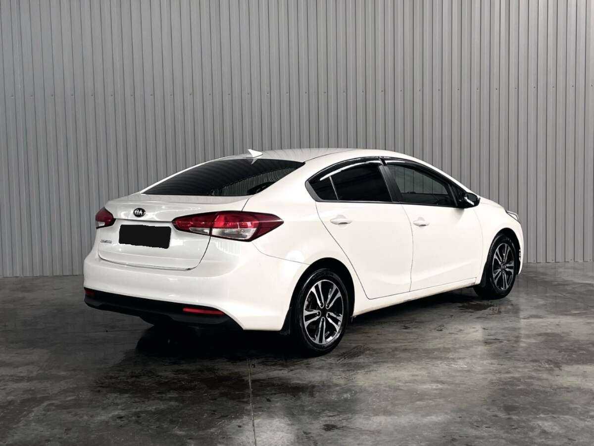 Купить Kia Cerato с пробегом. Фото: #4