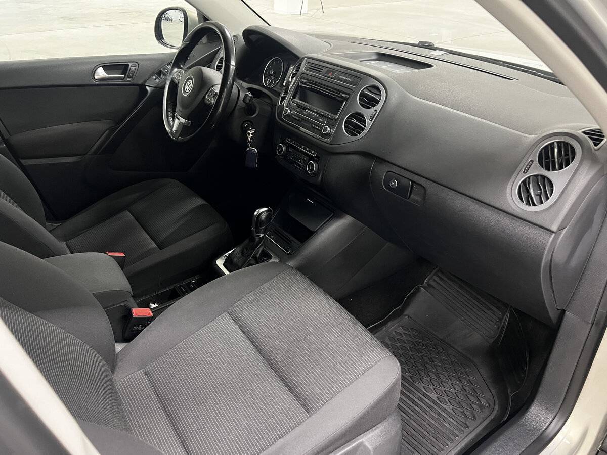 Купить Volkswagen Tiguan с пробегом. Фото: #10