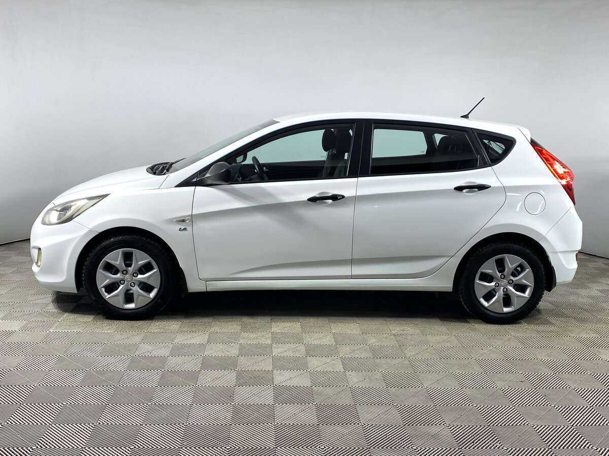 Купить Hyundai Solaris с пробегом. Фото: #7
