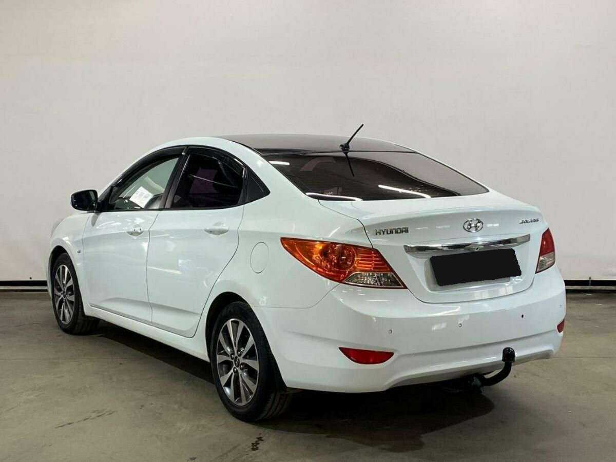 Купить Hyundai Solaris с пробегом. Фото: #6