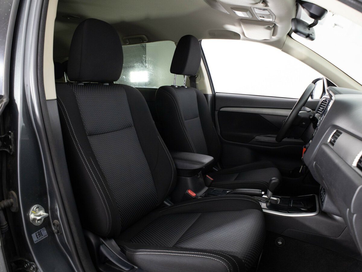 Купить Mitsubishi Outlander с пробегом. Фото: #12