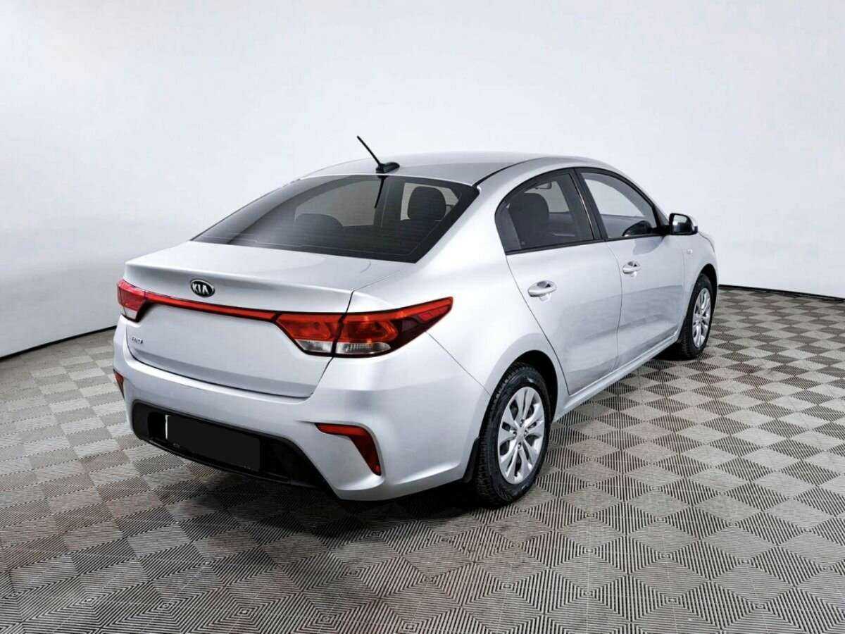 Купить Kia Rio с пробегом. Фото: #4