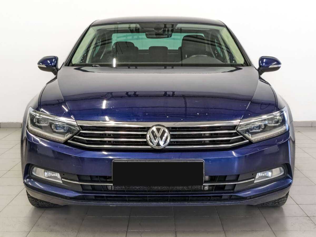 Купить Volkswagen Passat с пробегом. Фото: #1