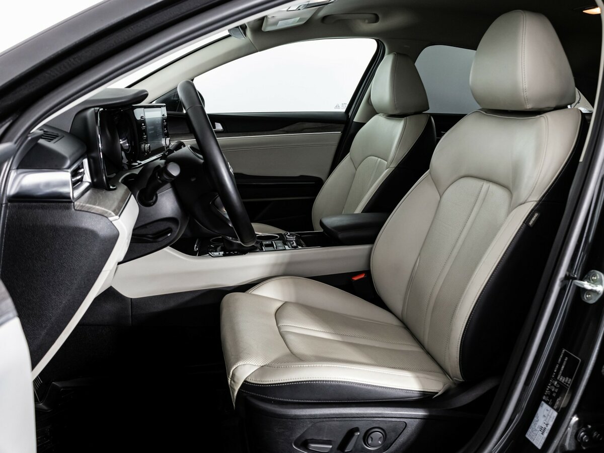 Купить Kia K5 с пробегом. Фото: #14