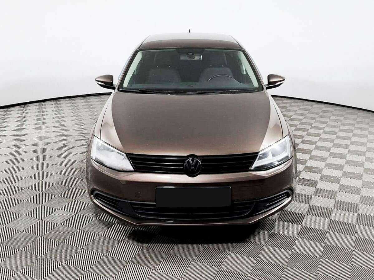 Купить Volkswagen Jetta с пробегом. Фото: #1
