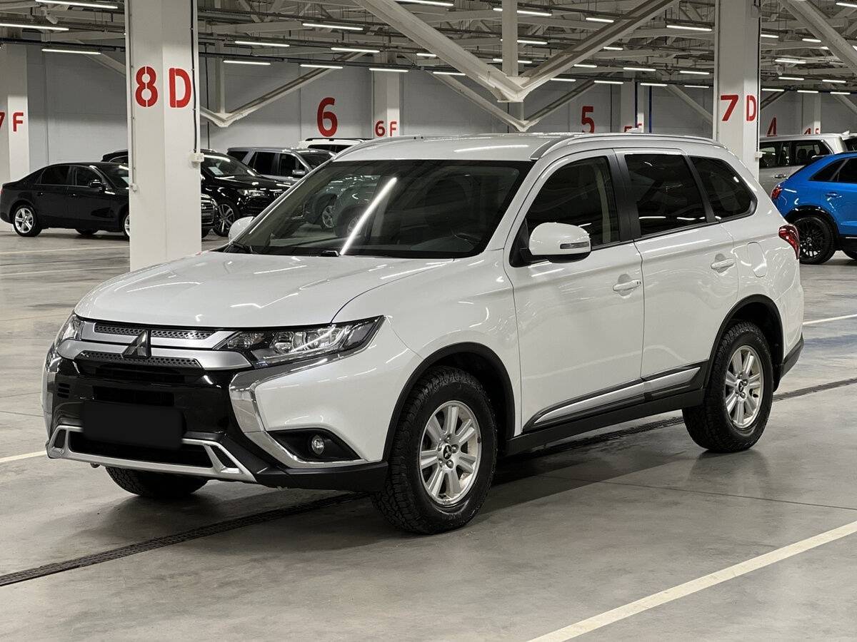Купить Mitsubishi Outlander с пробегом. Фото: #0