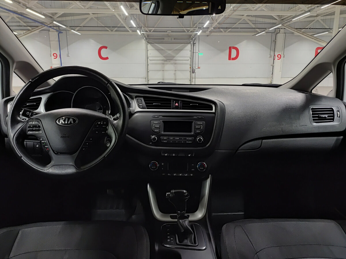 Купить Kia Ceed с пробегом. Фото: #13