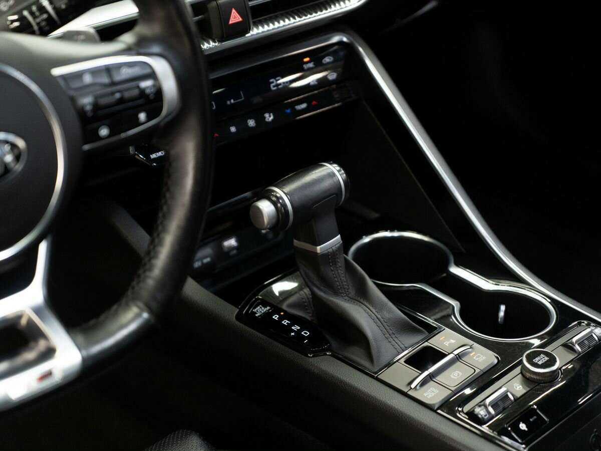 Купить Kia K5 с пробегом. Фото: #10