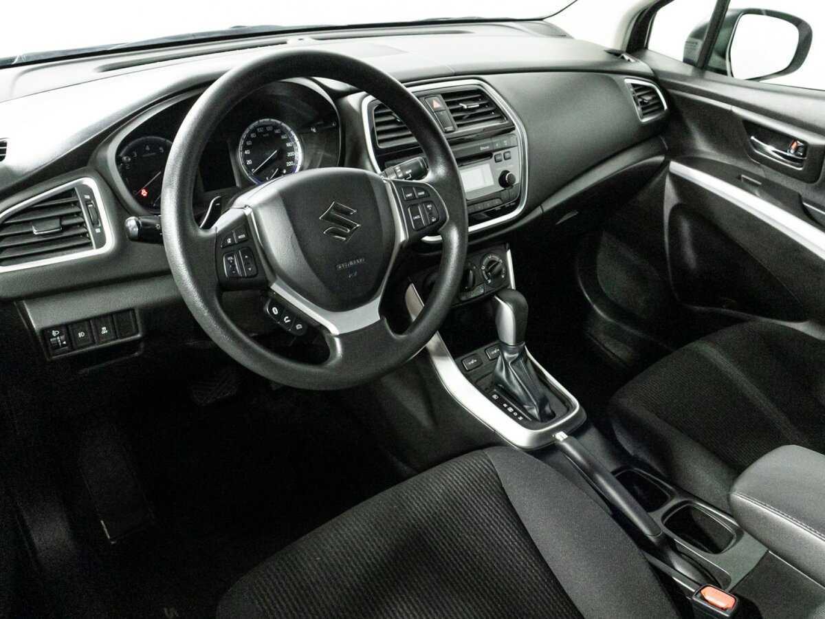 Купить Suzuki SX4 с пробегом. Фото: #10