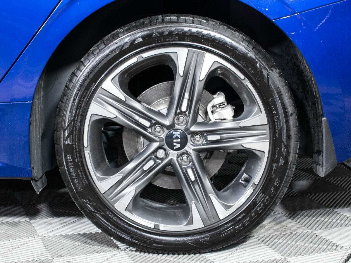 Купить Kia K5 с пробегом. Фото: #18