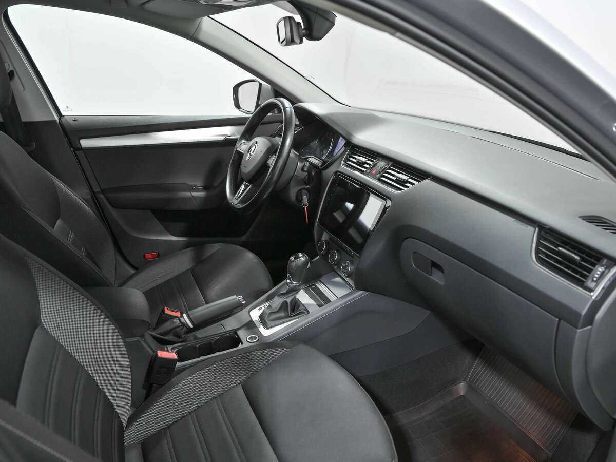 Купить Skoda Octavia с пробегом. Фото: #14