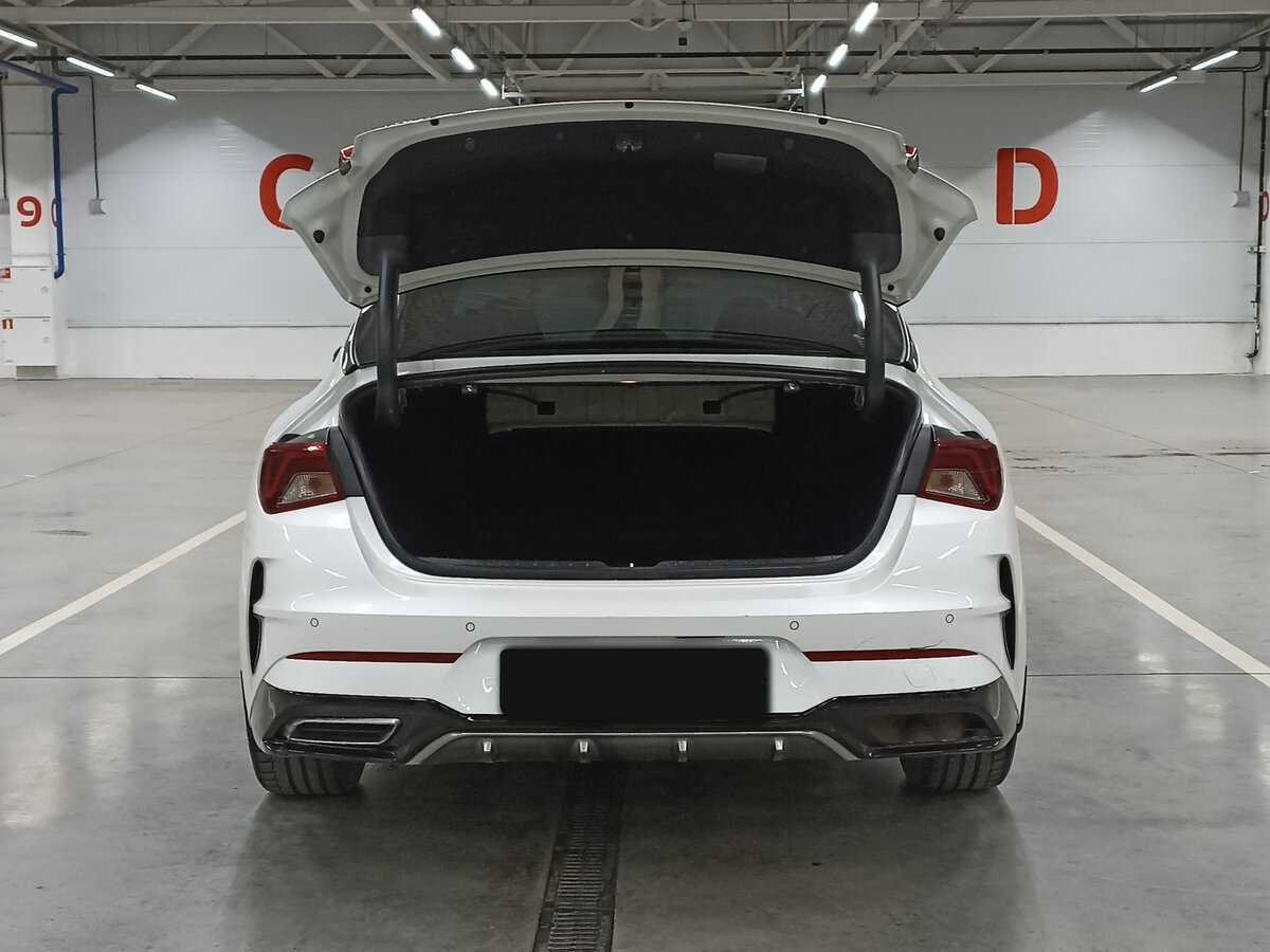 Купить Kia K5 с пробегом. Фото: #9