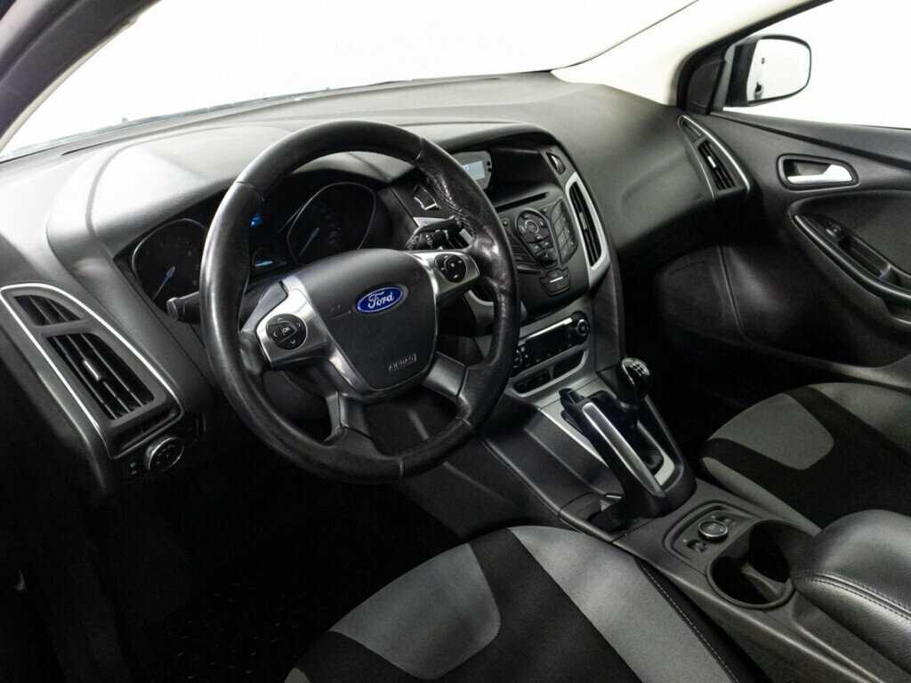 Купить Ford Focus с пробегом. Фото: #10