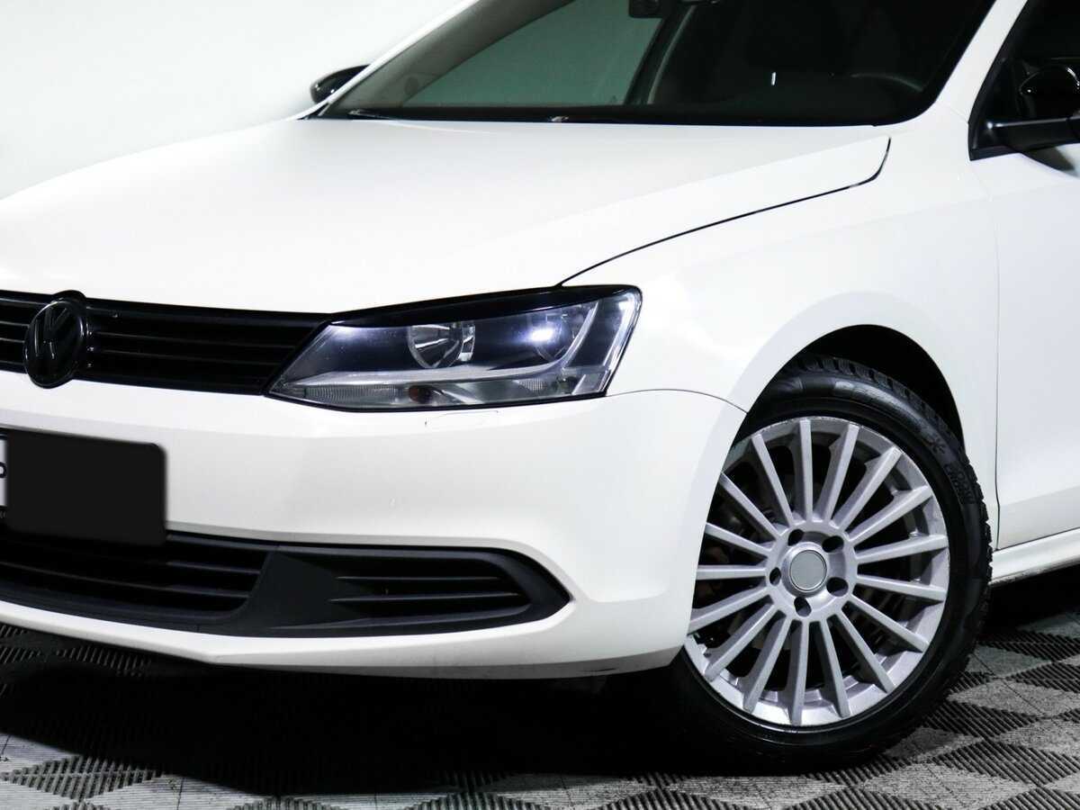 Купить Volkswagen Jetta с пробегом. Фото: #13
