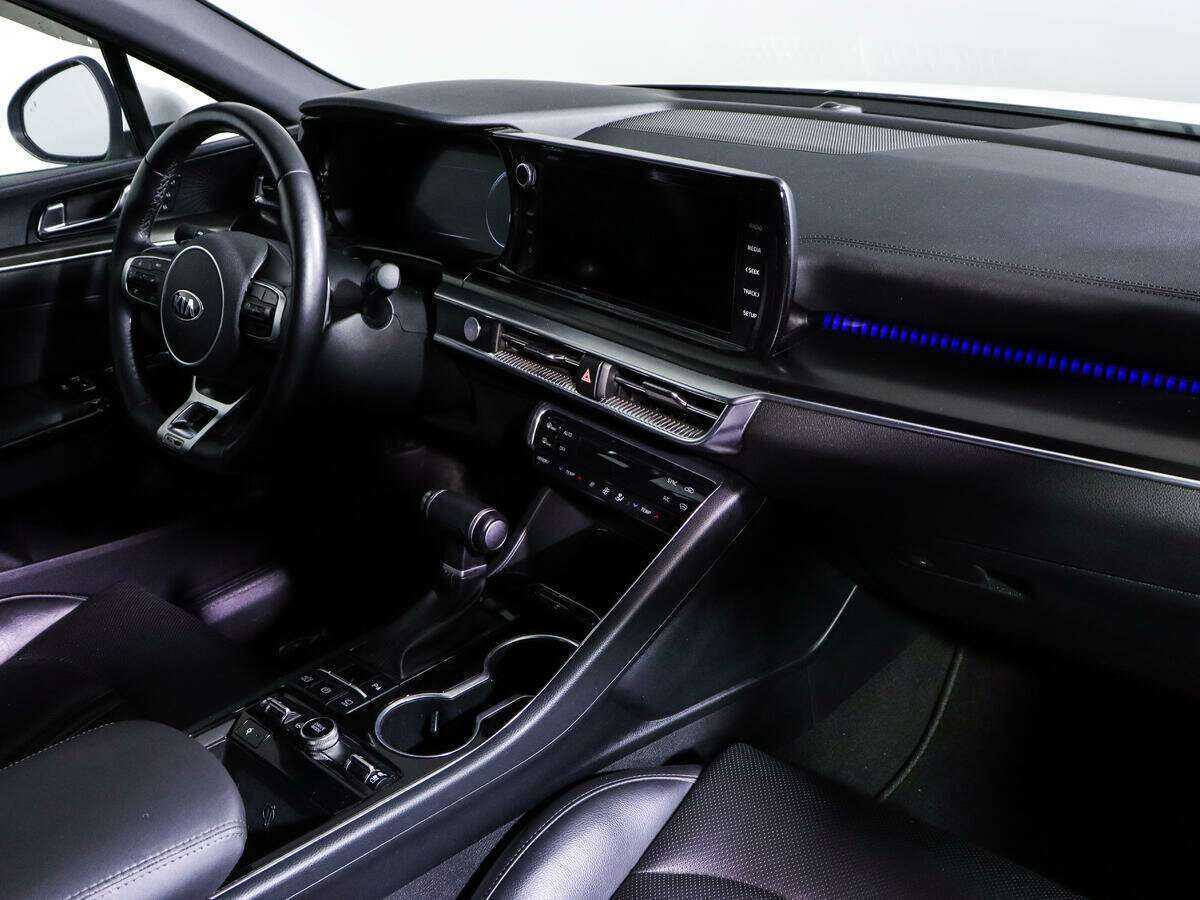 Купить Kia K5 с пробегом. Фото: #6