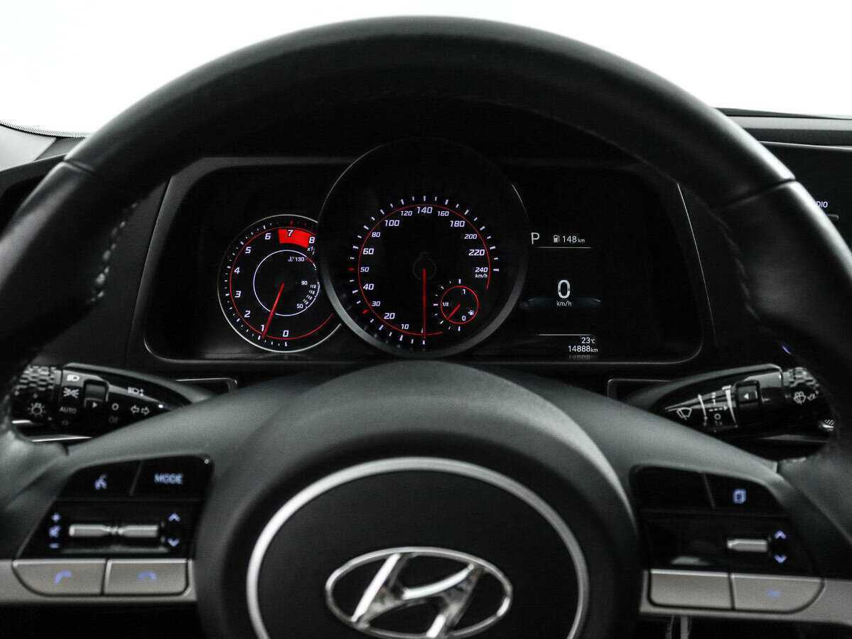 Купить Hyundai Elantra с пробегом. Фото: #16