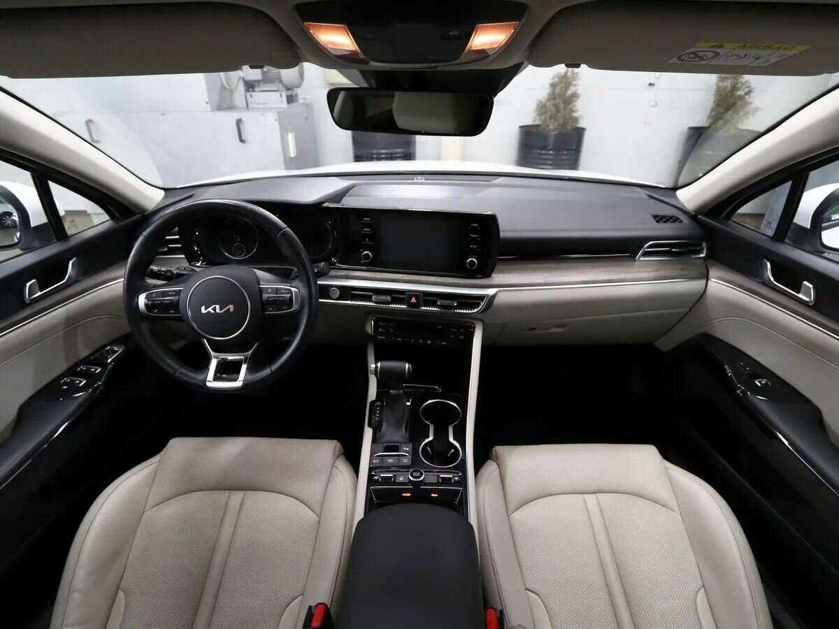 Купить Kia K5 с пробегом. Фото: #13